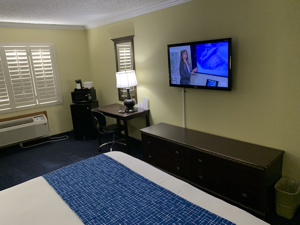 Travelodge by Wyndham Odessa - photo 9