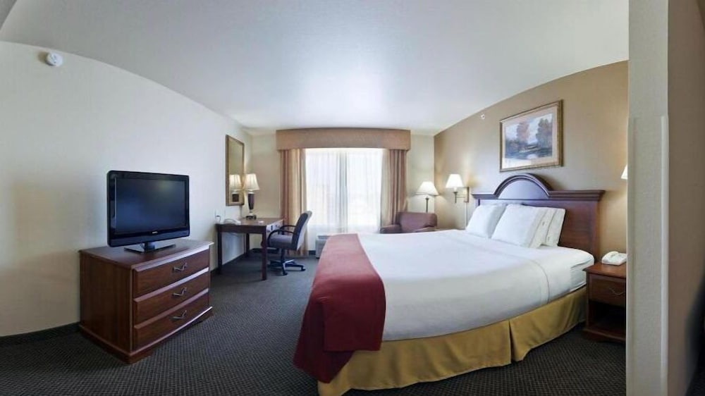 Garner Hotel Brookings by IHG - photo 11