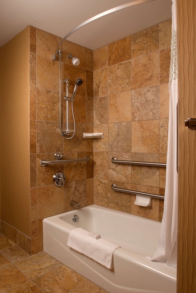 Hampton Inn Tomah - photo 21