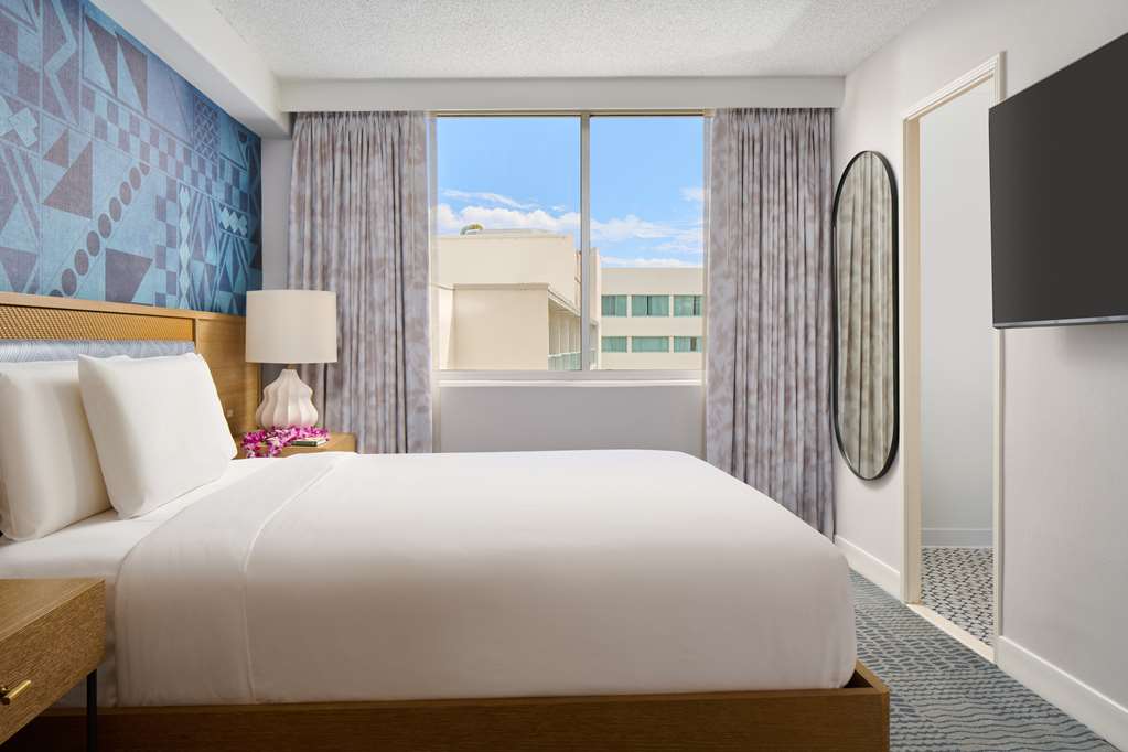 Outrigger Waikiki Paradise Hotel - photo 41