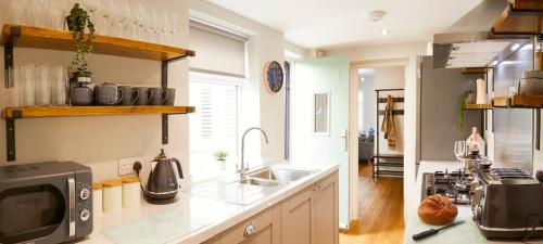 Sandholme Cottage Central location great for families