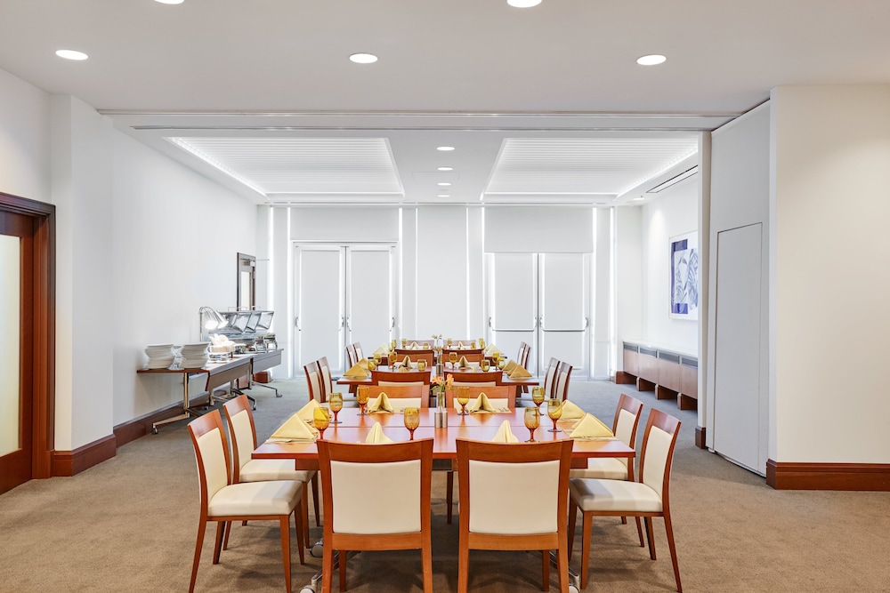 InterContinental Suites Hotel Cleveland by IHG - photo 19