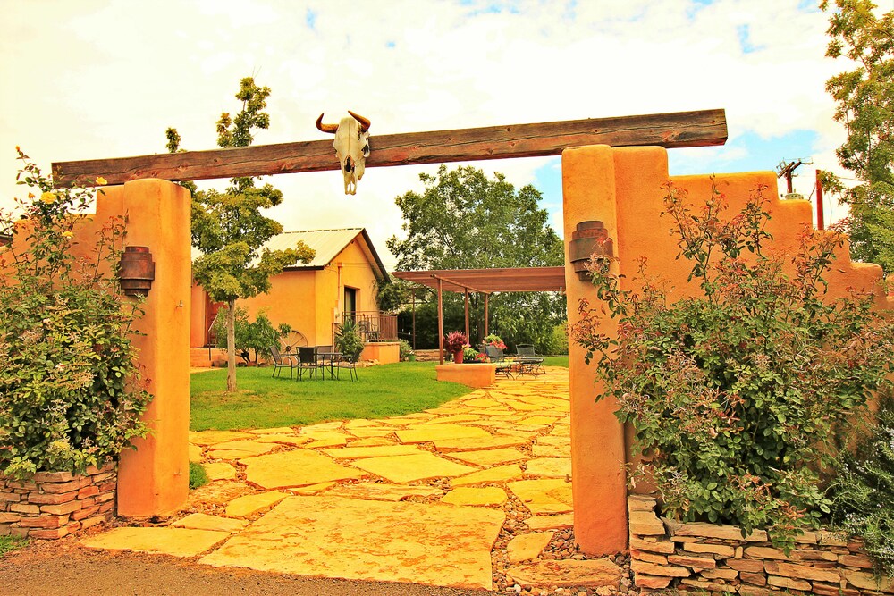 The Maverick Inn - photo 23