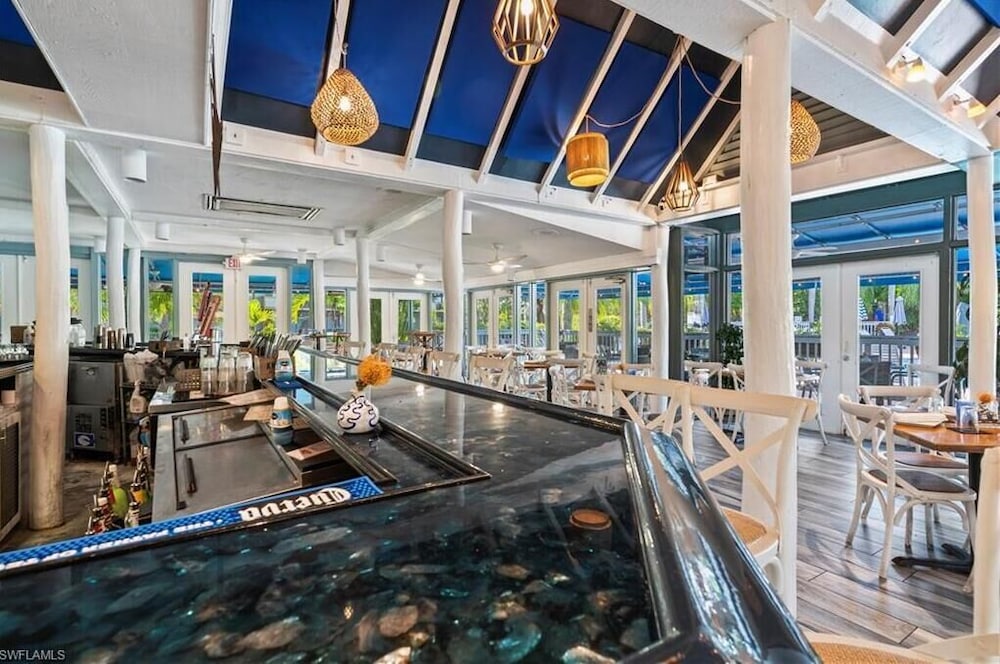 Park Shore Resort - photo 52