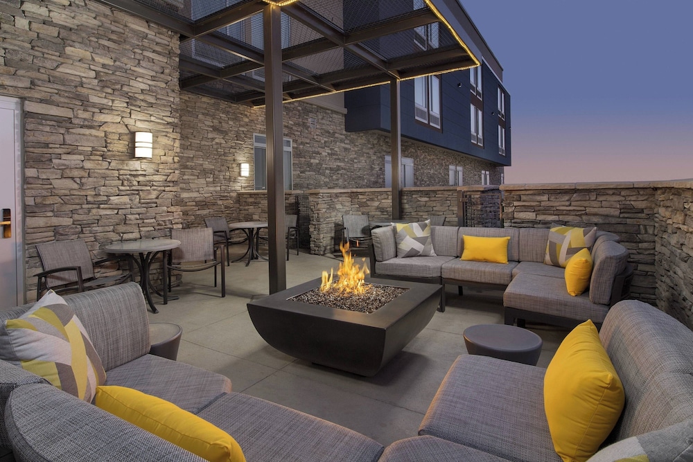SpringHill Suites by Marriott Loveland Fort Collins Windsor - photo 19