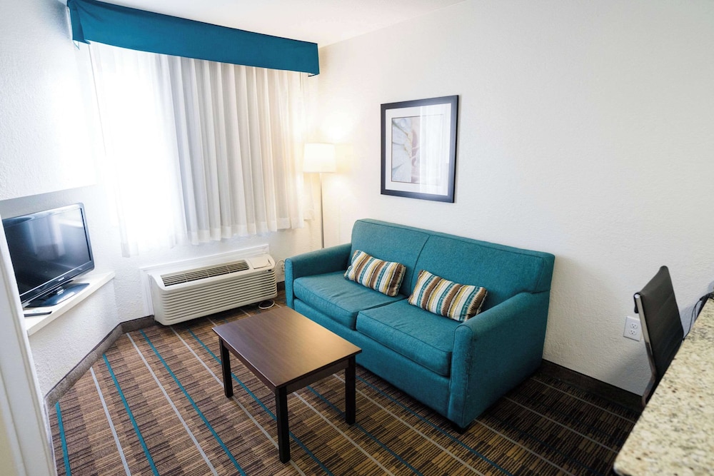 Mainstay Suites Knoxville Airport - photo 24