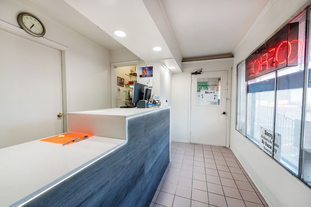 Best Value Inn by OYO Portland OR South East - photo 5
