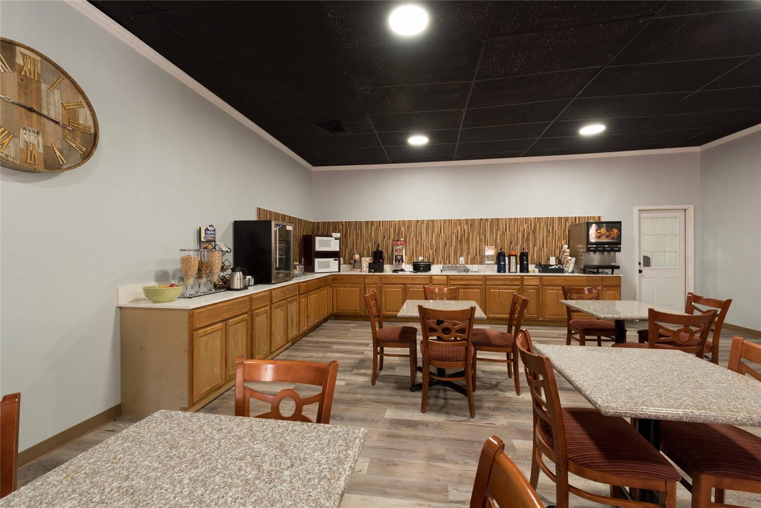 Quality Inn & Suites Manitou Springs at Pikes Peak - photo 45