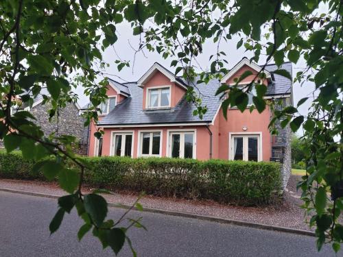 Beautiful Holiday Cottage near Kenmare — 4-Star Luxury Hotel in Kenmare, Republic of Ireland