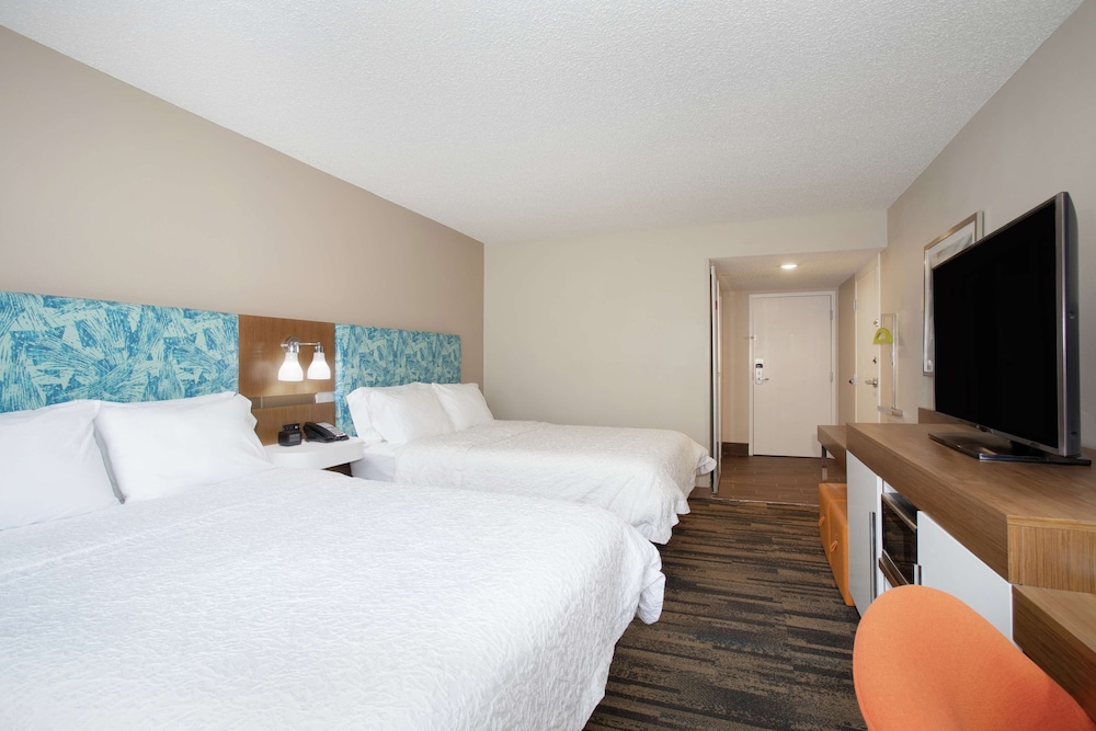 Hampton Inn & Suites Kansas City Merriam - photo 15