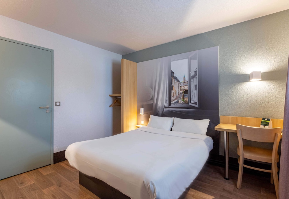 B&B Hotel Chartres Le Forum — hotel in Le Coudray