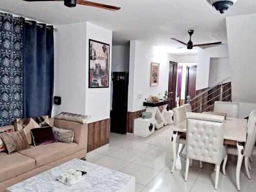 Soothing Skies Penthouse — 4-Star Luxury Hotel in Chandigarh, India