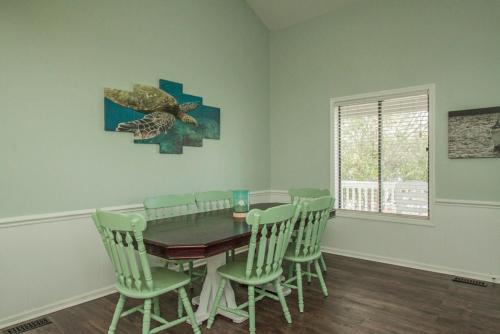 Saltwater Gospel by Oak Island Accommodations - photo 30