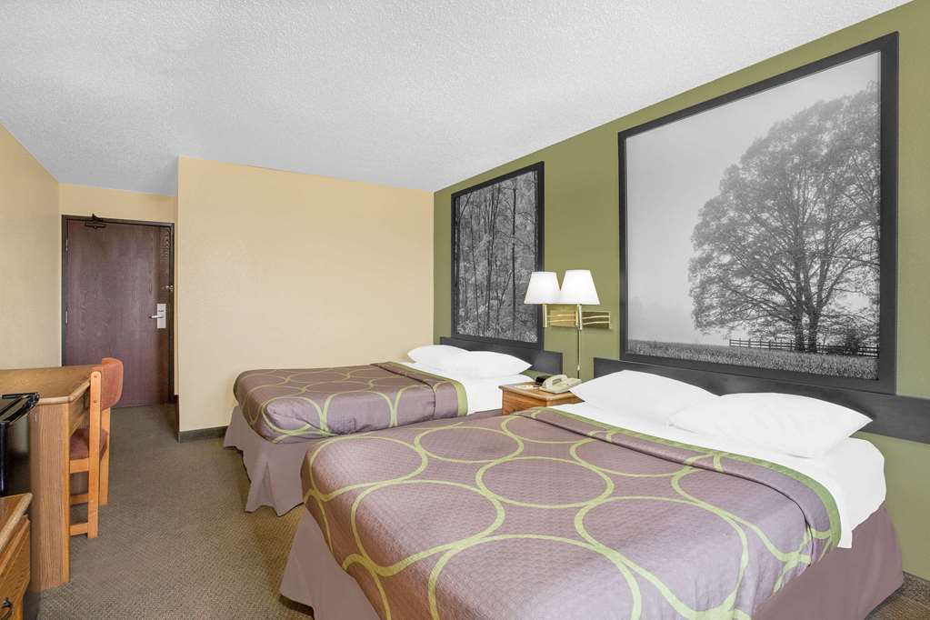 Super 8 by Wyndham Roanoke VA - photo 10