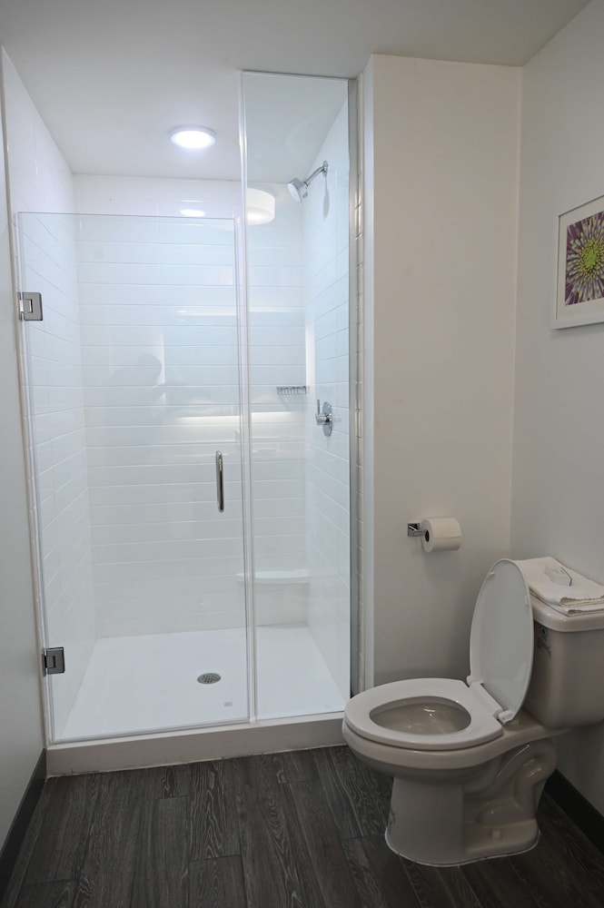 Hampton Inn Valdosta Lake Park Area - photo 17