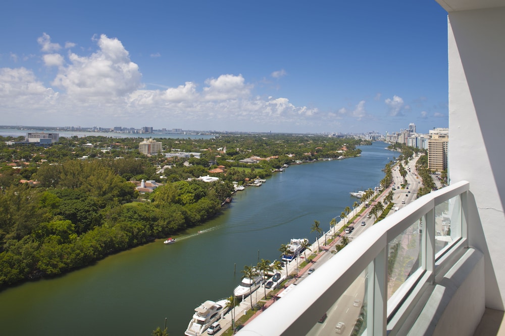 Fontainebleau Miami Beach - photo 21