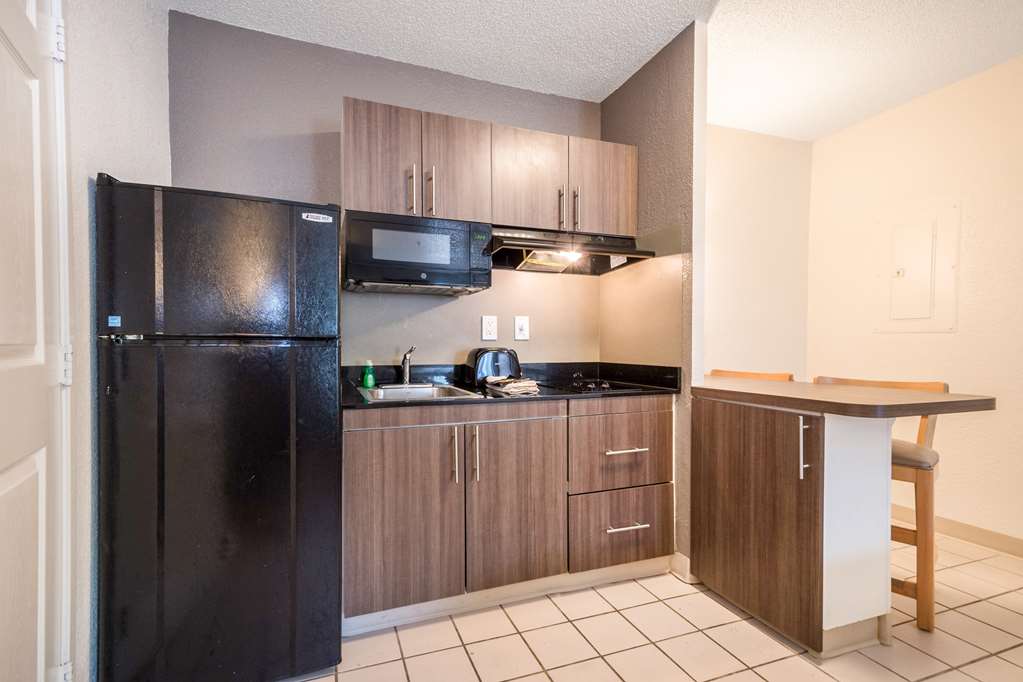 Studio 6 Extended Stay Duluth GA Atlanta Gwinnett Place - photo 20
