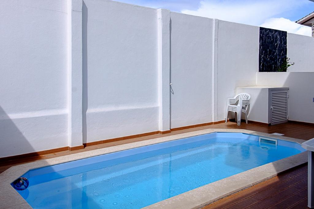 Sunset Holiday Home — 4-Star Luxury Hotel in Seixal, Portugal