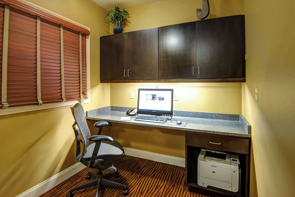 Hilton Garden Inn Tampa Ybor Historic District - photo 31