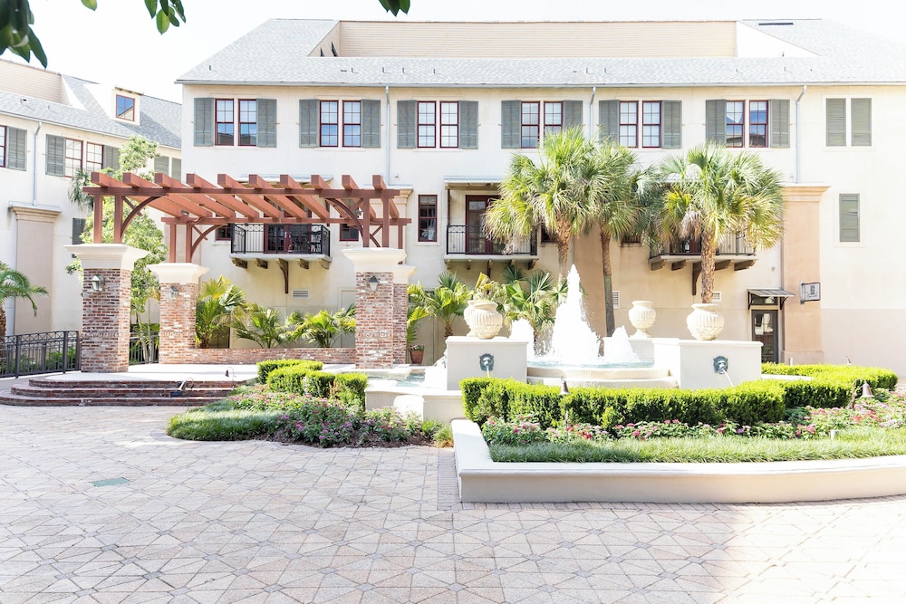 Carriage House Hotel - photo 33