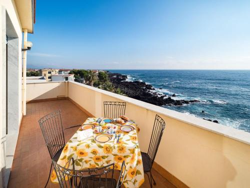 Casa Nettuno — 4-Star Luxury Hotel in Acireale, Italy