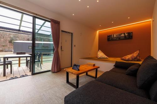 Luxury Trailers 離宮 伊勢 — Ise — photo 2