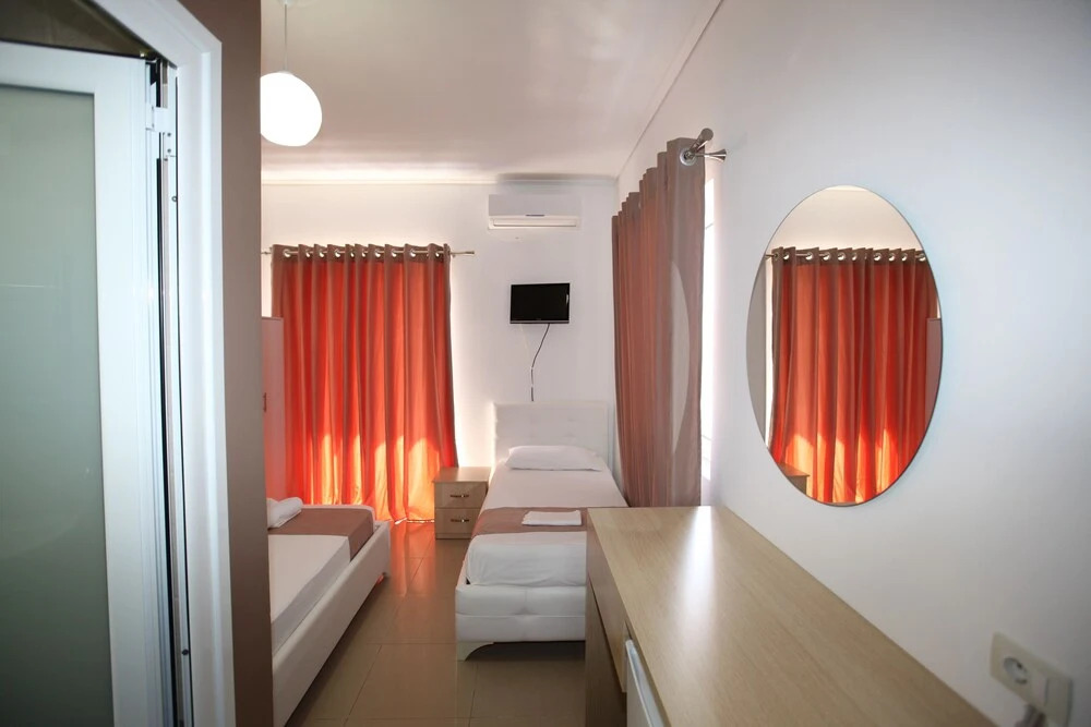 Valmar Hotel - last minute hotel in Ksamil