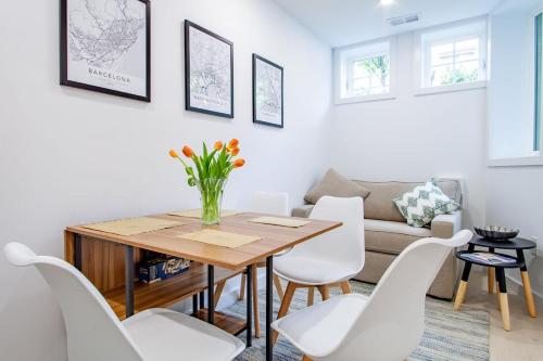 Bright & Cozy 1 BR Alcove in Bloomingdale — 4-Star Luxury Hotel in Washington, United States