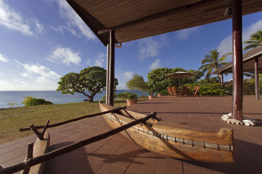 Sandy Beach Resort — Pangai — photo 3