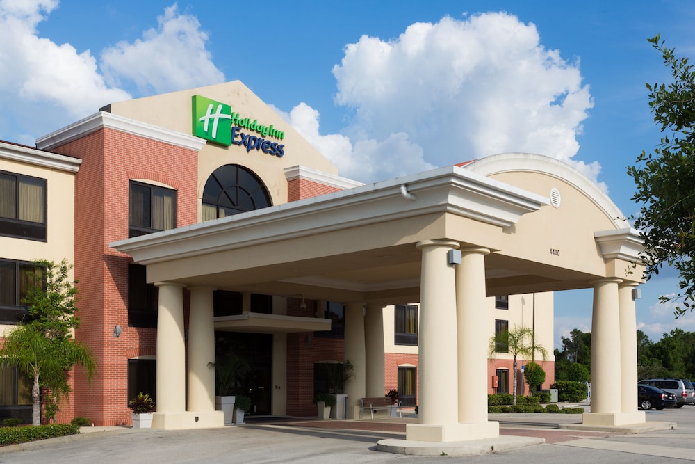 Holiday Inn Express & Suites Sebring by IHG - photo 44