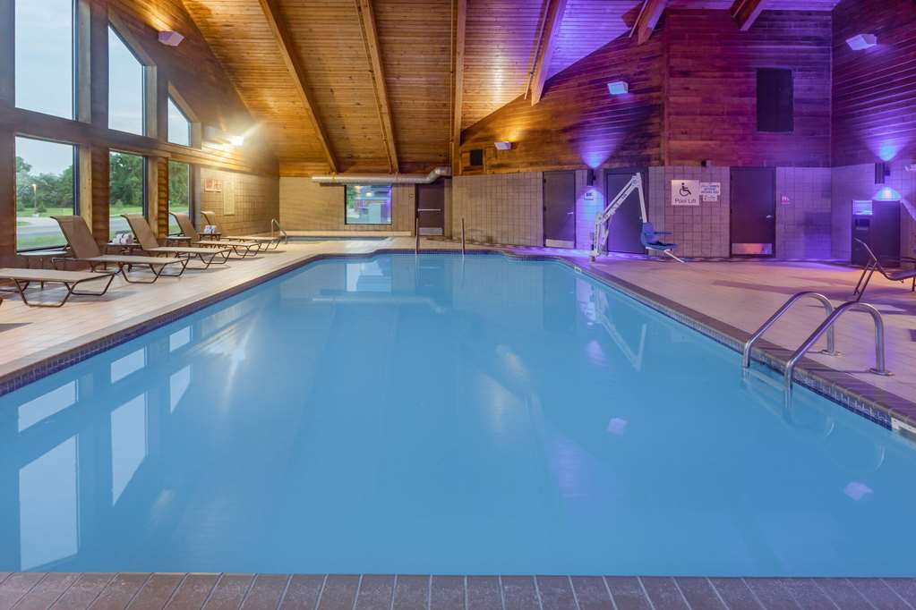 Baymont by Wyndham Brooklyn Center - photo 10