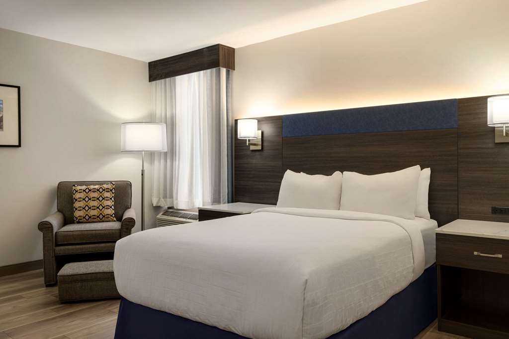 Wyndham Phoenix Airport Tempe - photo 19