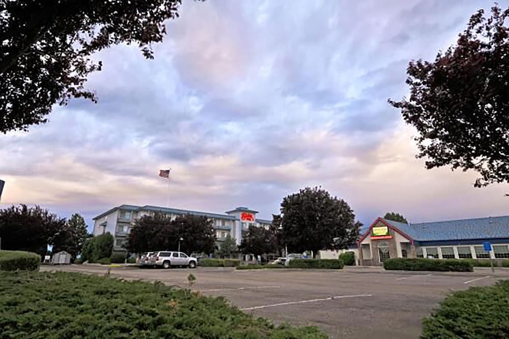 Shilo Inn Suites Hotel Nampa Suites Idaho - photo 21