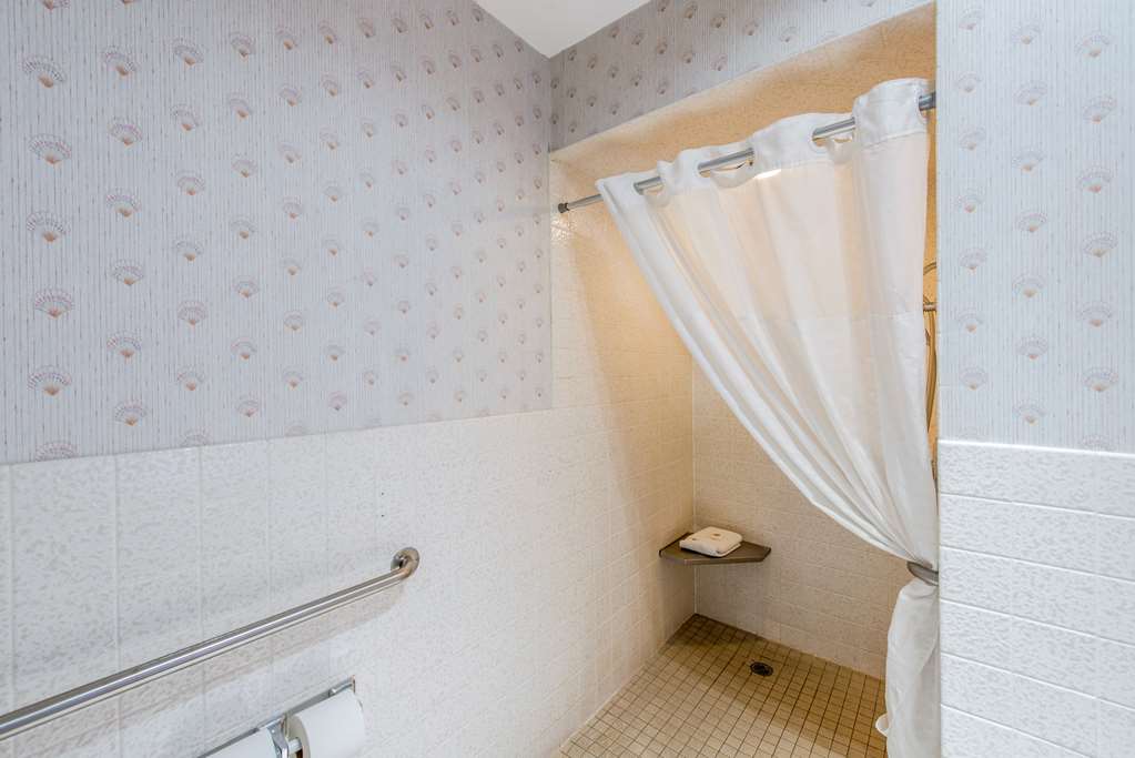 Comfort Inn Mount Shasta Area - photo 12