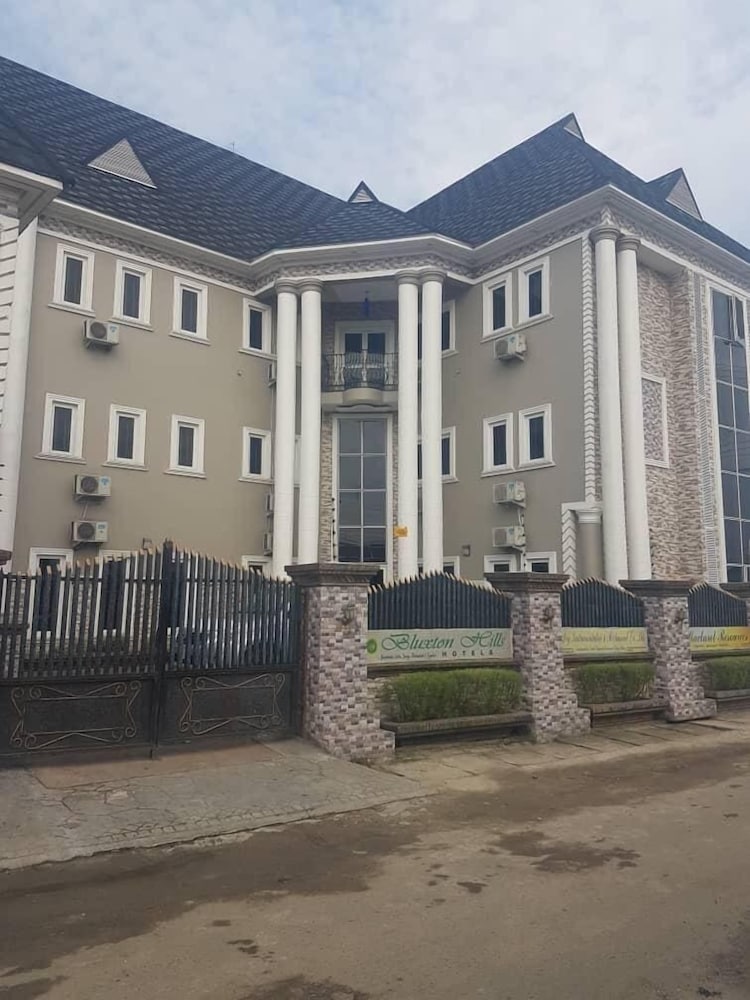 Bluxton Hill Hotel in Port Harcourt, Nigeria