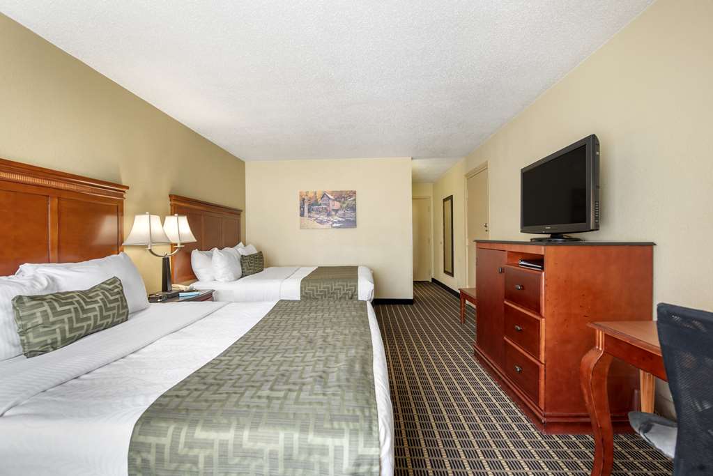 Best Western Plus Bridgeport Inn - photo 4