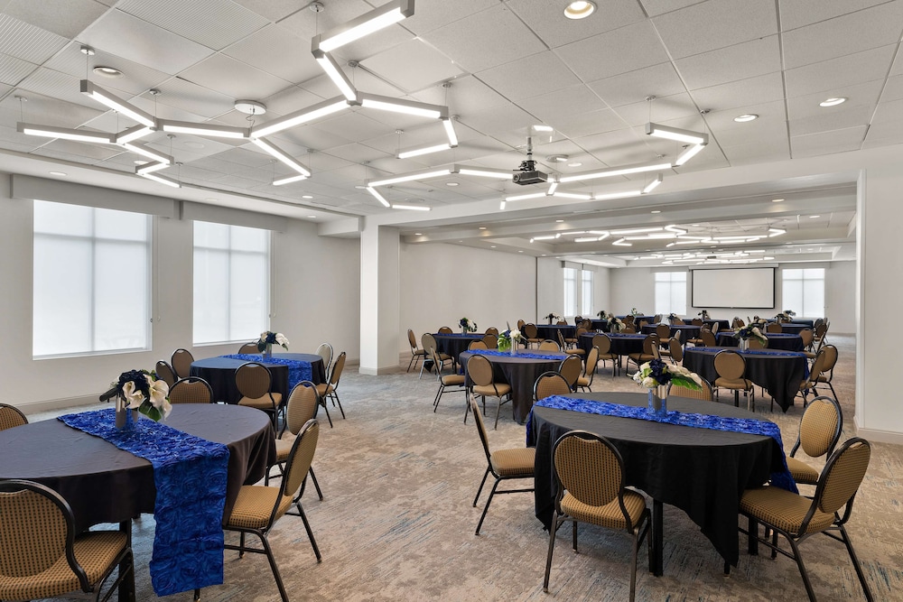 Hilton Garden Inn Atlanta East Stonecrest - photo 48
