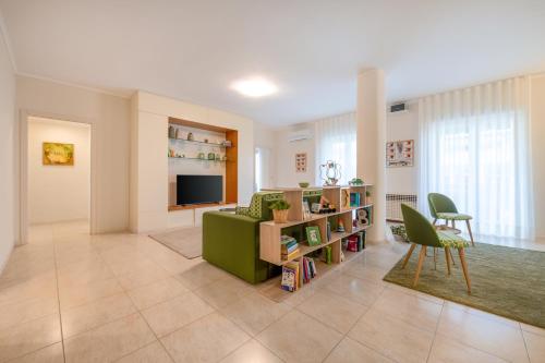 Cinthia Apartment Sorrento — 4-Star Luxury Hotel in Sorrento, Italy