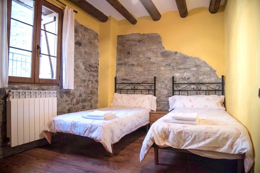 Casa Pirinea — Puertolas — photo 4