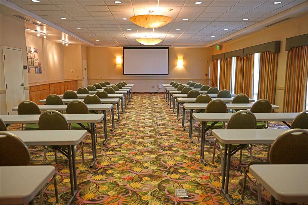 Radisson Hotel Yuma - photo 18
