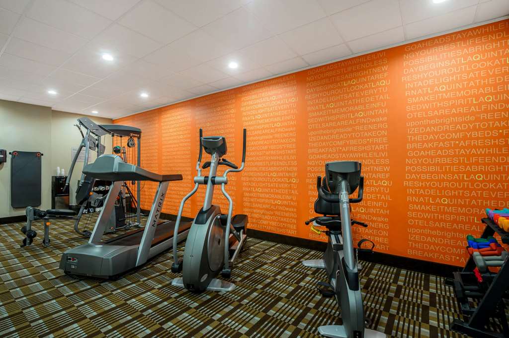 La Quinta Inn & Suites by Wyndham Glendive - photo 7