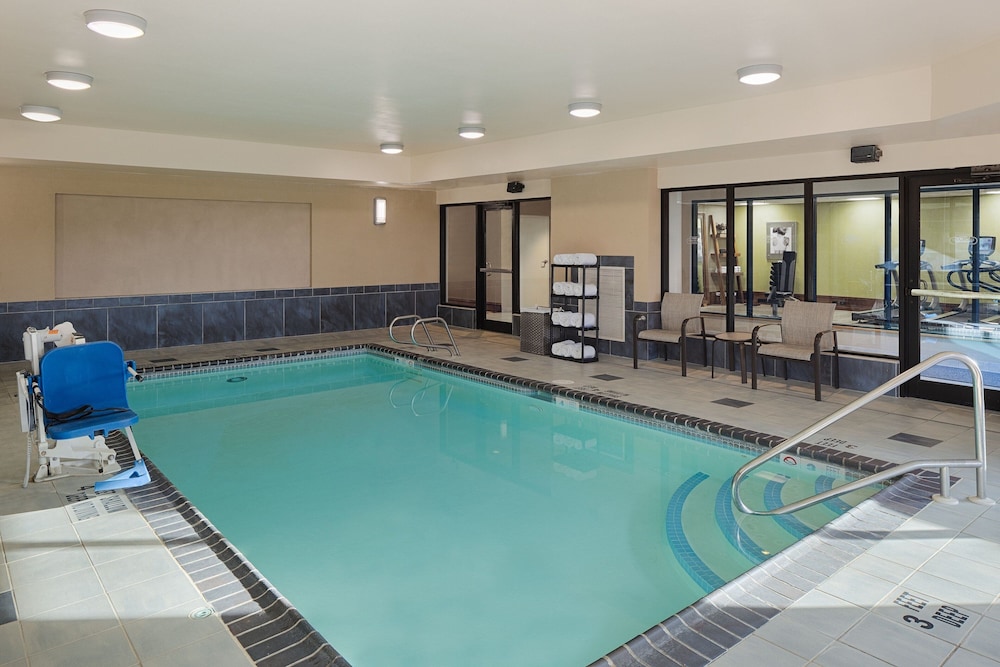 Courtyard by Marriott Ithaca Airport University - photo 10