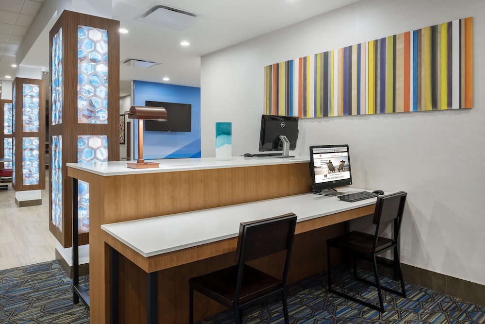 Holiday Inn Express & Suites West Plains Southwest by IHG - photo 17