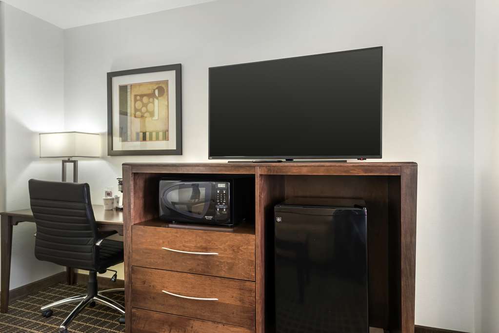 Best Western Plus Eagleridge Inn & Suites - photo 43