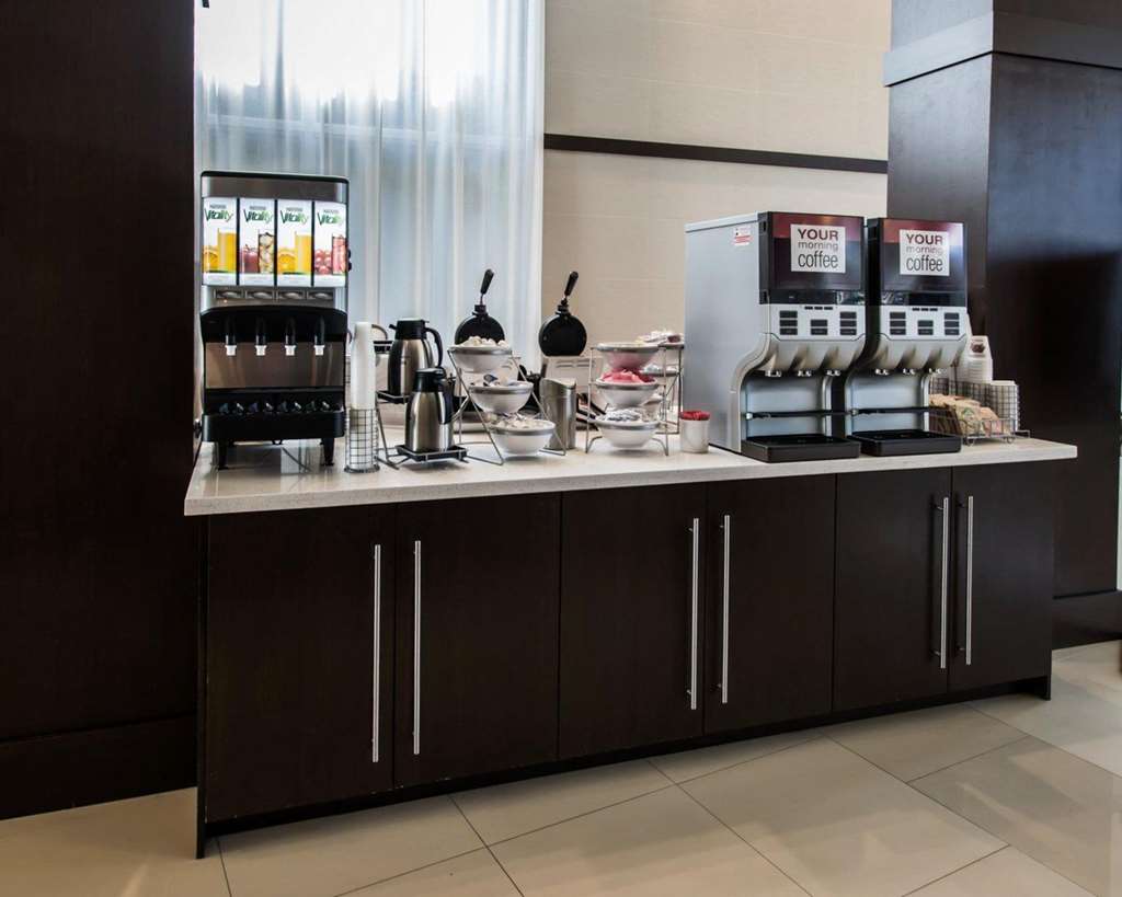 Comfort Suites Miami Airport North - photo 60