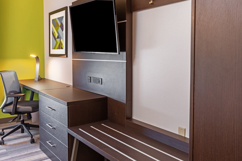 Holiday Inn Express Picayune Stennis Space Center by IHG - photo 13