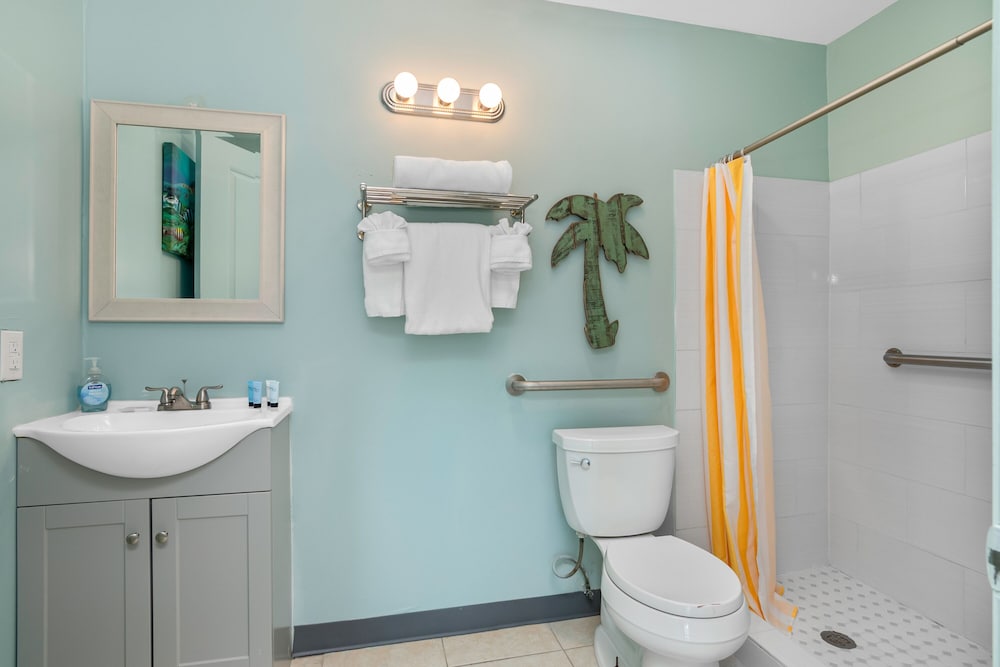 Latitude 26 Waterfront Boutique Resort Fort Myers Beach - photo 57