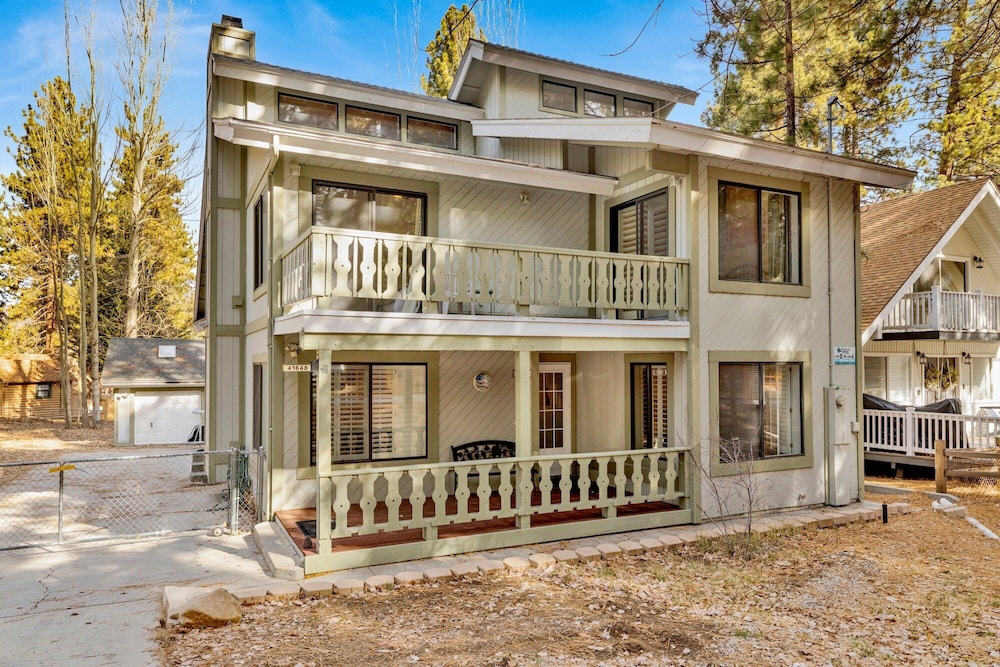 Summit Hideaway #445 - last minute hotel in Big Bear Lake