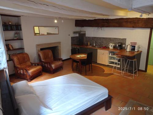 L'atelier du Relieur — hotel in Montmorillon