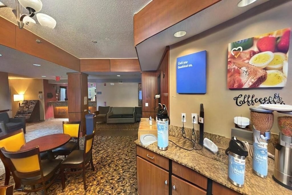 FairBridge Inn & Suites Batavia Darien Amusement Park - photo 26